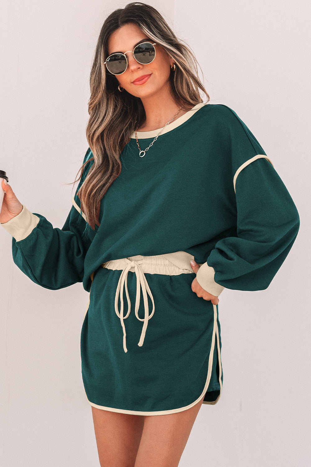 Evergreen Contrast Loose Pullover and Lace-up Waist Skort Set