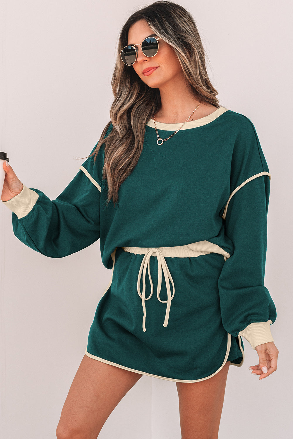 Evergreen Contrast Loose Pullover and Lace-up Waist Skort Set