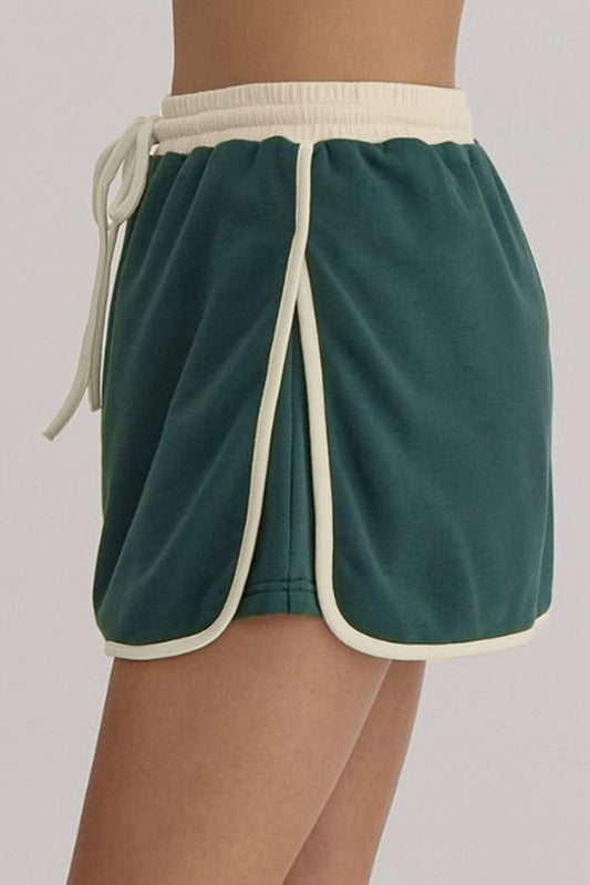Evergreen Contrast Loose Pullover and Lace-up Waist Skort Set
